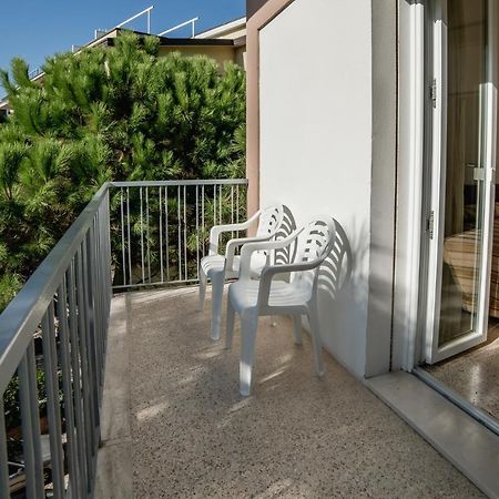 Hotel Sayonara Milano Marittima Exterior foto